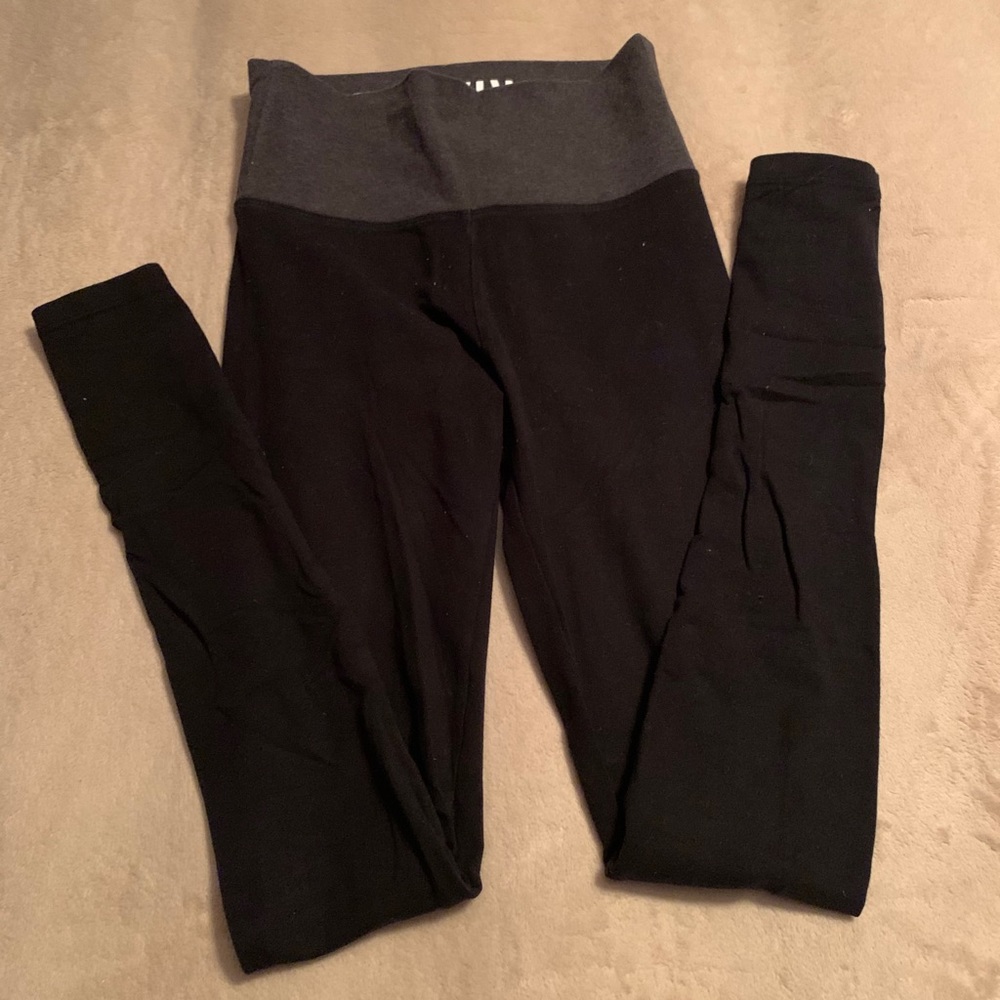 VS | Yoga Leggings | Black & Grey |